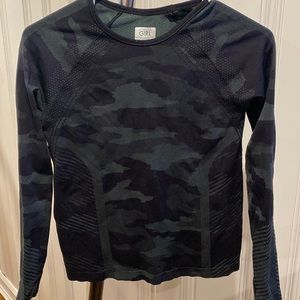 Like new! Athleta Girl top.